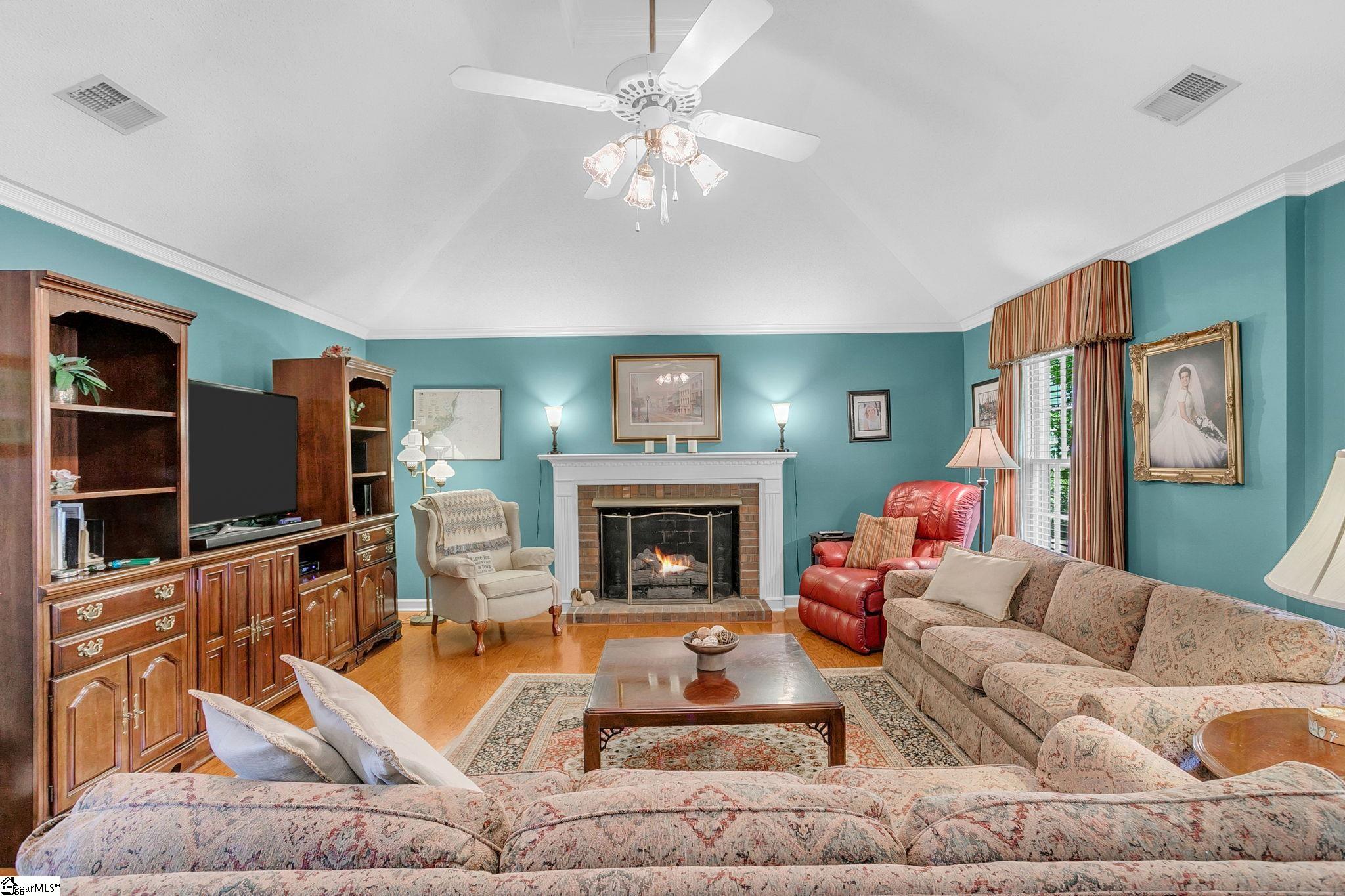 205 Harrogate Court Simpsonville, SC 29681 - Photo 5 of 33
