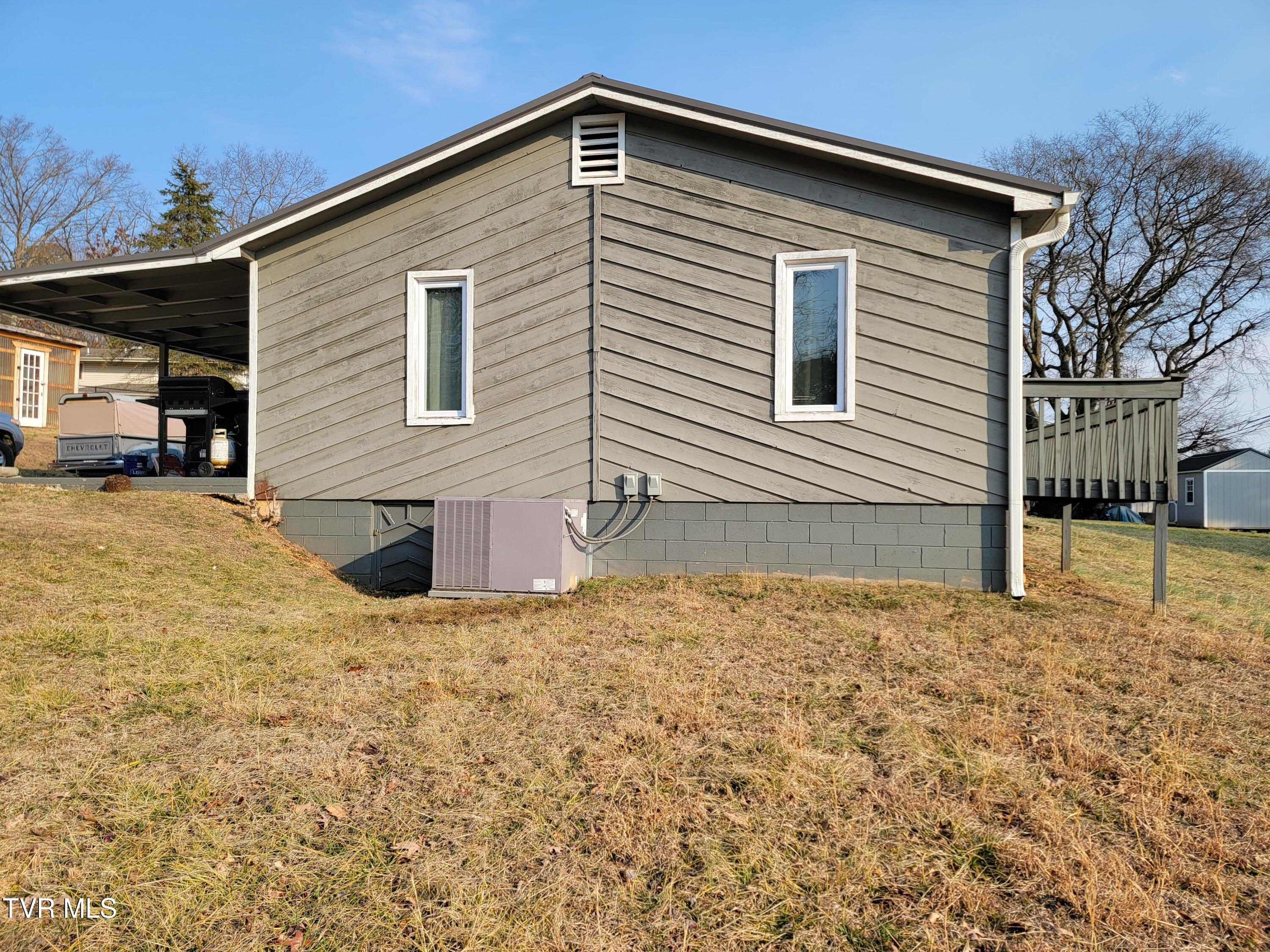 346 Panther Creek Road Morristown, TN 37814 - Photo 2 of 14 20260210_155754