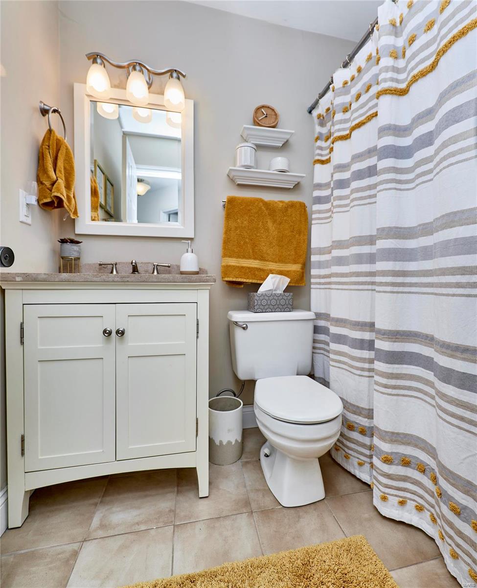 1549 Whispering Creek Drive Ballwin, MO 63021 - Photo 14 of 26