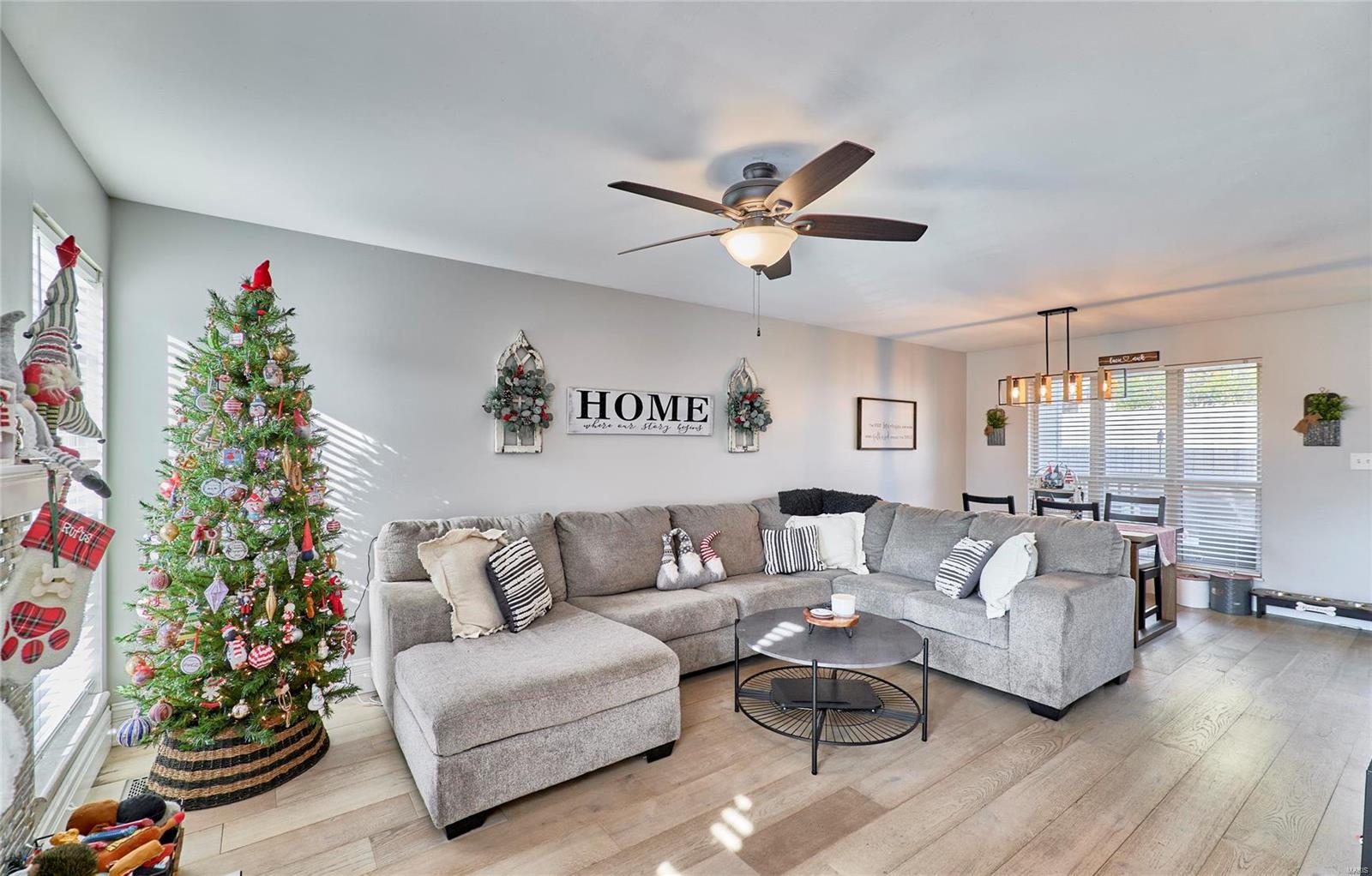 1549 Whispering Creek Drive Ballwin, MO 63021 - Photo 4 of 26