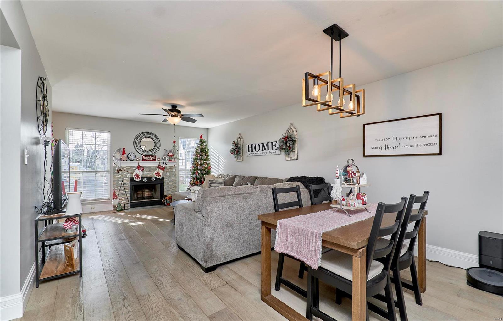 1549 Whispering Creek Drive Ballwin, MO 63021 - Photo 6 of 26