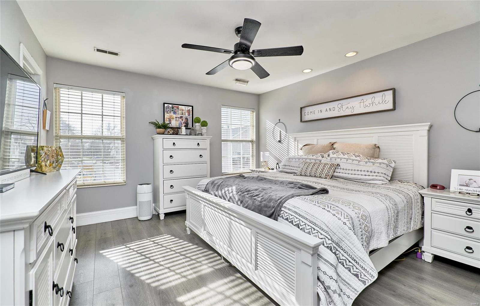 1549 Whispering Creek Drive Ballwin, MO 63021 - Photo 9 of 26