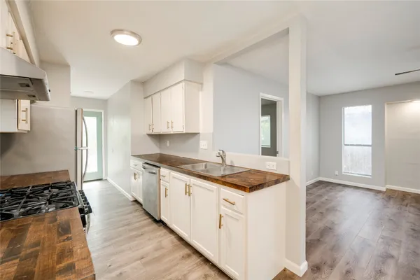 $1,450 | 915 Chisholm Cove, Round Rock, TX 78681