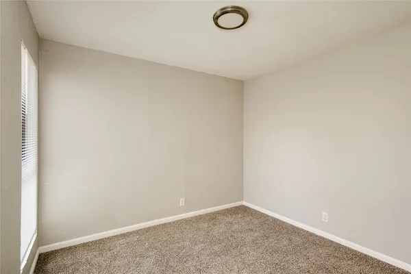 $1,450 | 915 Chisholm Cove, Round Rock, TX 78681