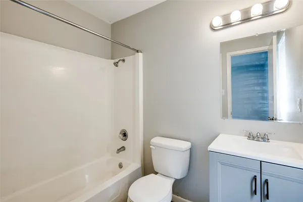 $1,450 | 915 Chisholm Cove, Round Rock, TX 78681
