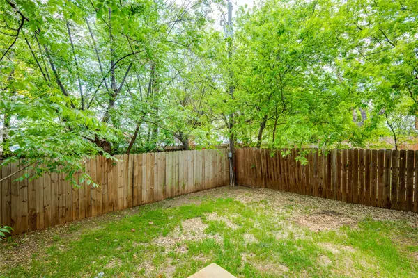 $1,450 | 915 Chisholm Cove, Round Rock, TX 78681