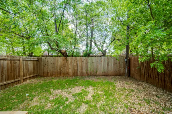 $1,450 | 915 Chisholm Cove, Round Rock, TX 78681