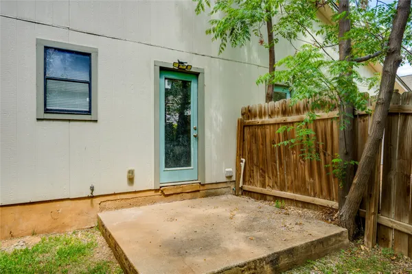 $1,450 | 915 Chisholm Cove, Round Rock, TX 78681