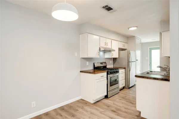 $1,450 | 915 Chisholm Cove, Round Rock, TX 78681