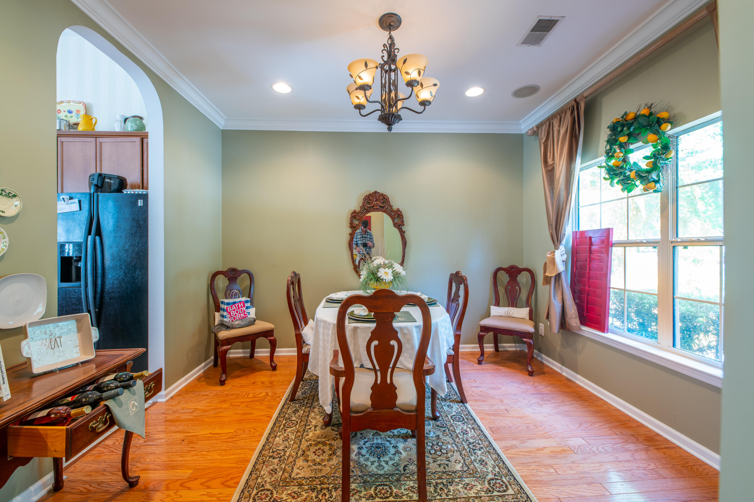 498 Pointe Of Oaks Road Summerville, SC 29485 - Photo 13 of 32 20190530-_8504336