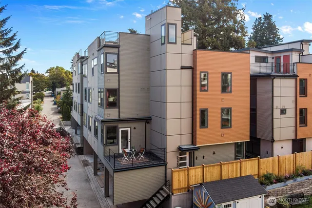 $958,000 | 6546 D Latona Avenue Northeast, Seattle, WA 98115