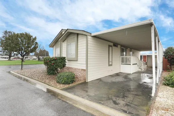 $170,000 | 18450 N Highway, Unit 17, Lockeford, CA 95237