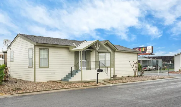 $170,000 | 18450 N Highway, Unit 17, Lockeford, CA 95237