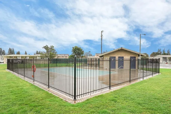 $170,000 | 18450 N Highway, Unit 17, Lockeford, CA 95237