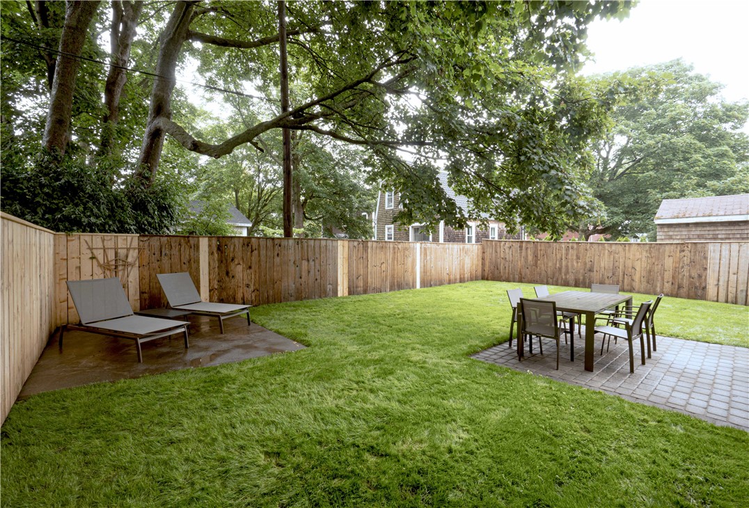 57 Callender Avenue Newport, RI 02840 - Photo 25 of 35