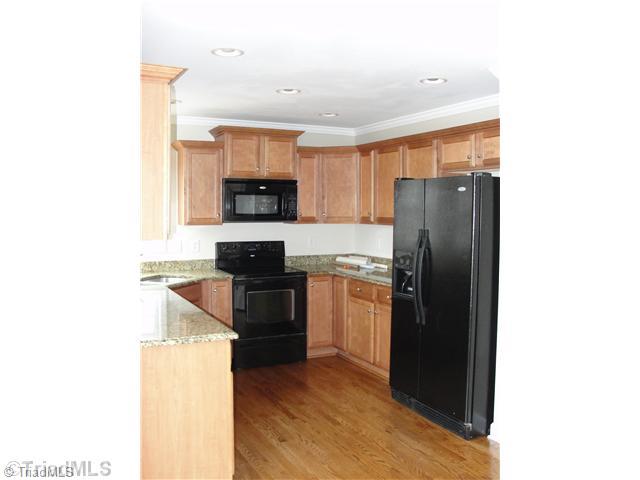 528 Spainhour Road King, NC 27021 - Photo 8 of 16 Kitchen.