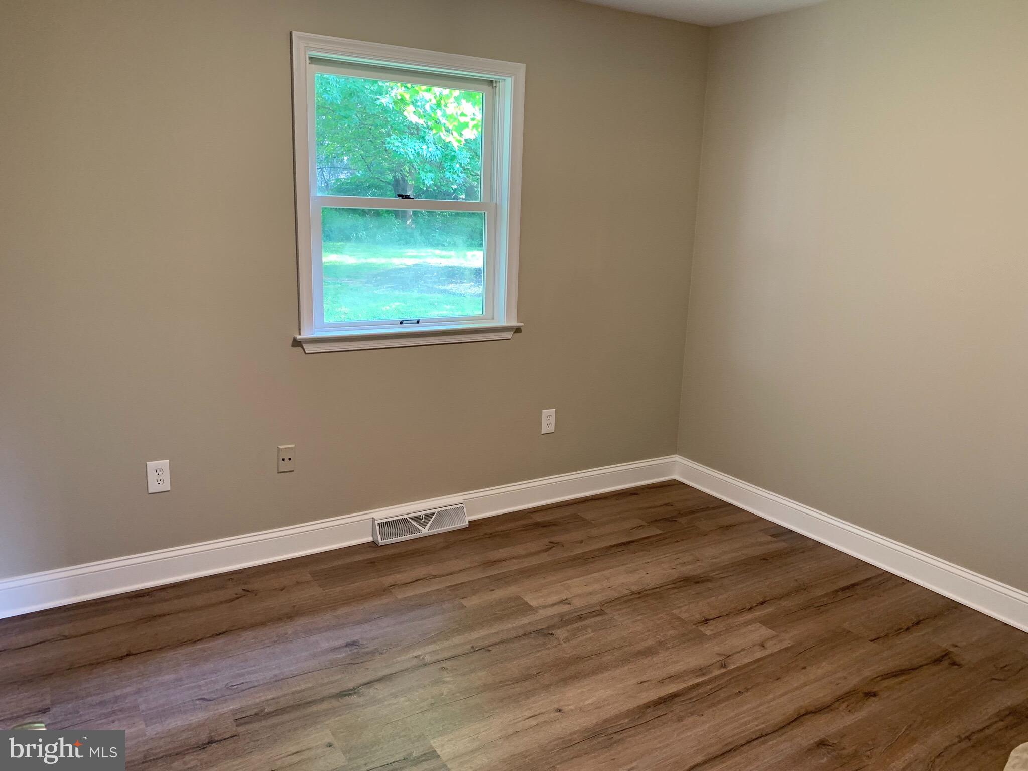 512 Randolph Drive Lititz, PA 17543 - Photo 11 of 27 Gallery Image 11