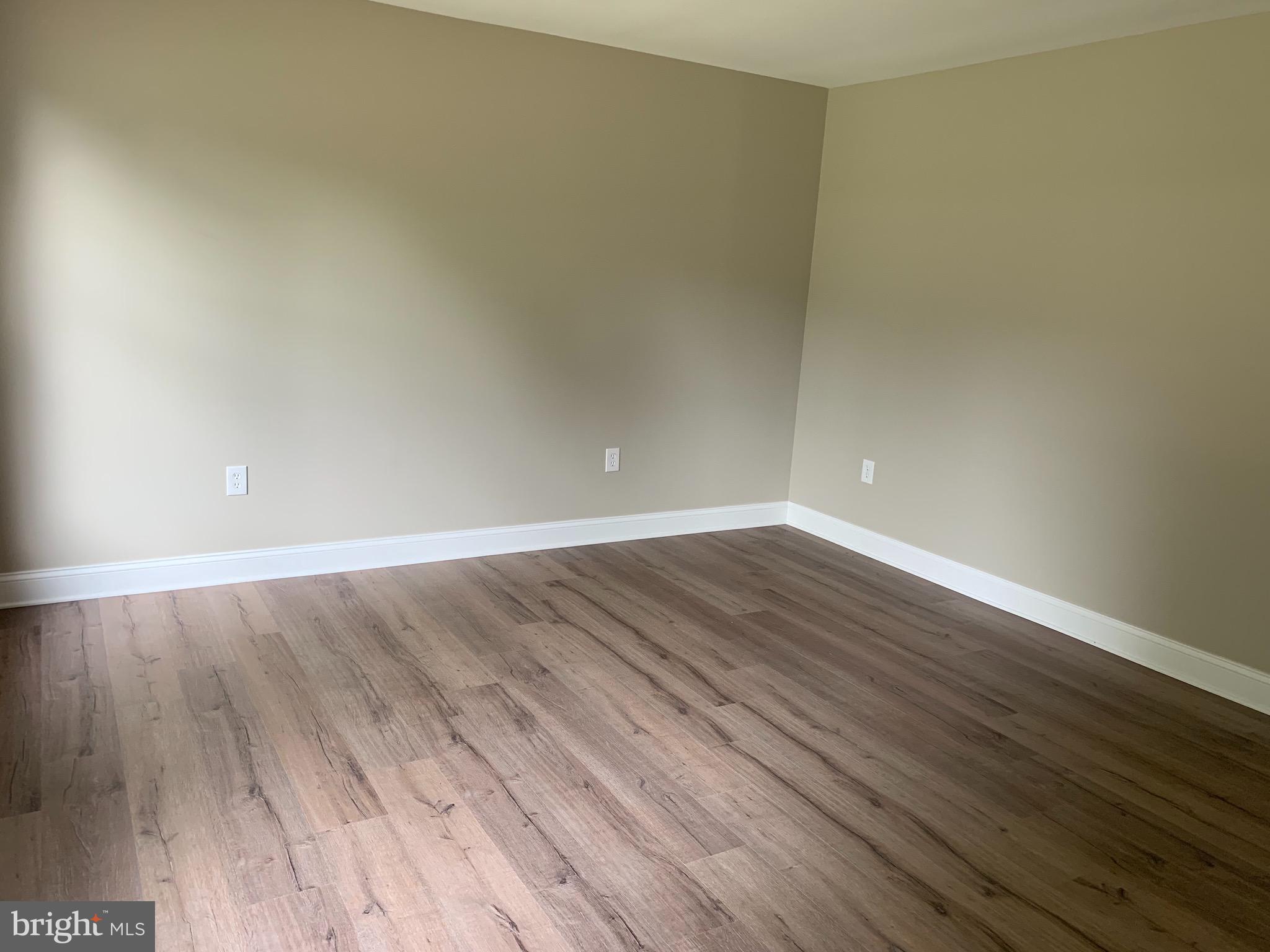 512 Randolph Drive Lititz, PA 17543 - Photo 12 of 27 Gallery Image 12