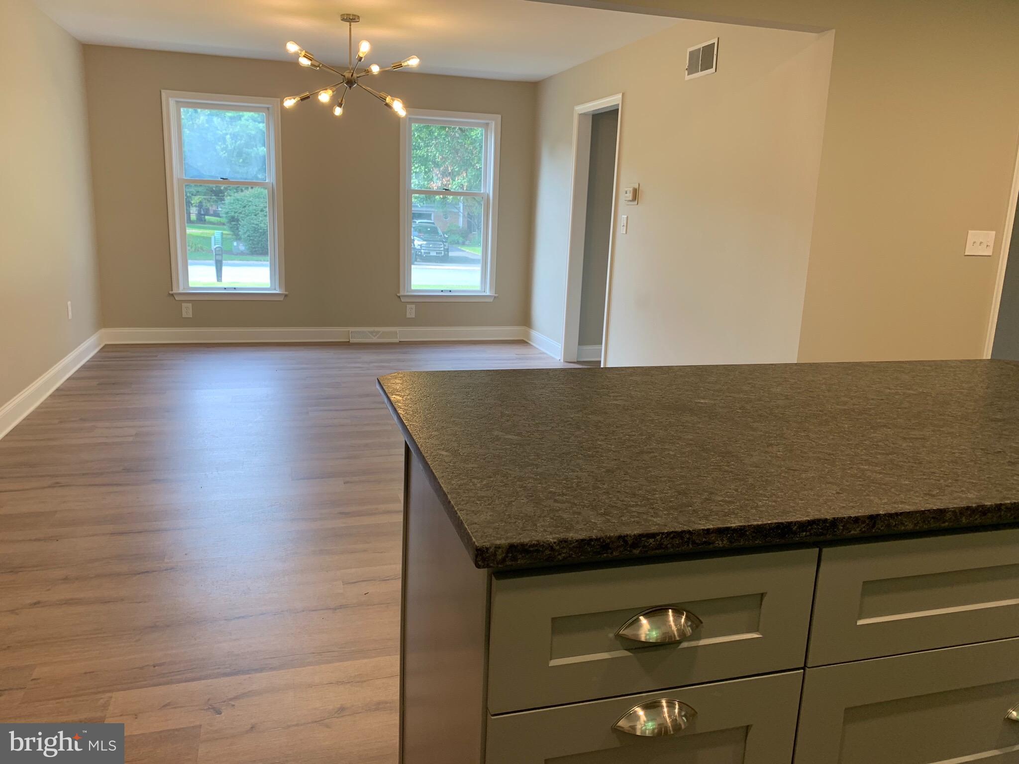 512 Randolph Drive Lititz, PA 17543 - Photo 3 of 27 Gallery Image 3
