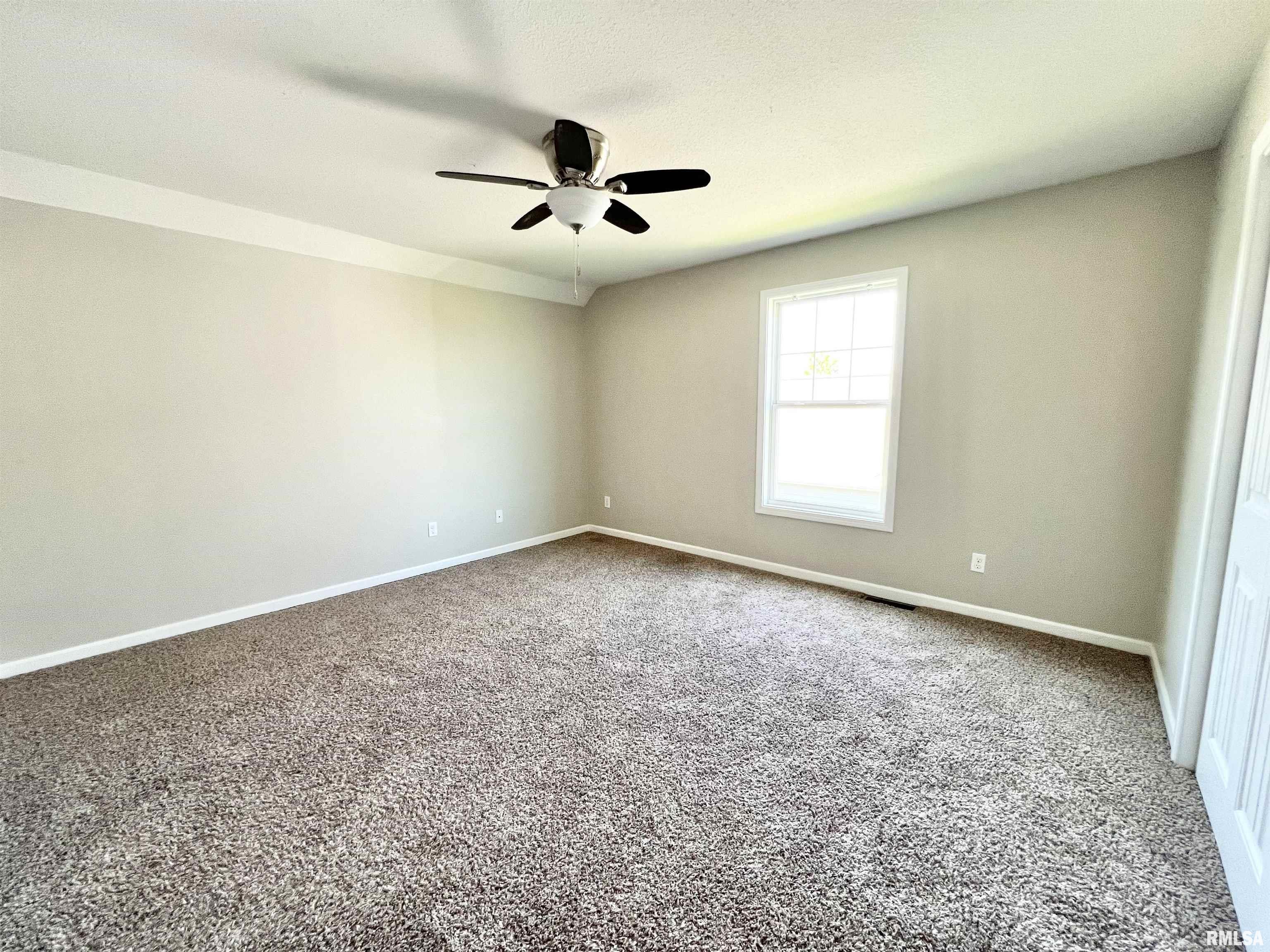 175 Yordy Road Morton, IL 61550 - Photo 33 of 48 Gallery Image 33