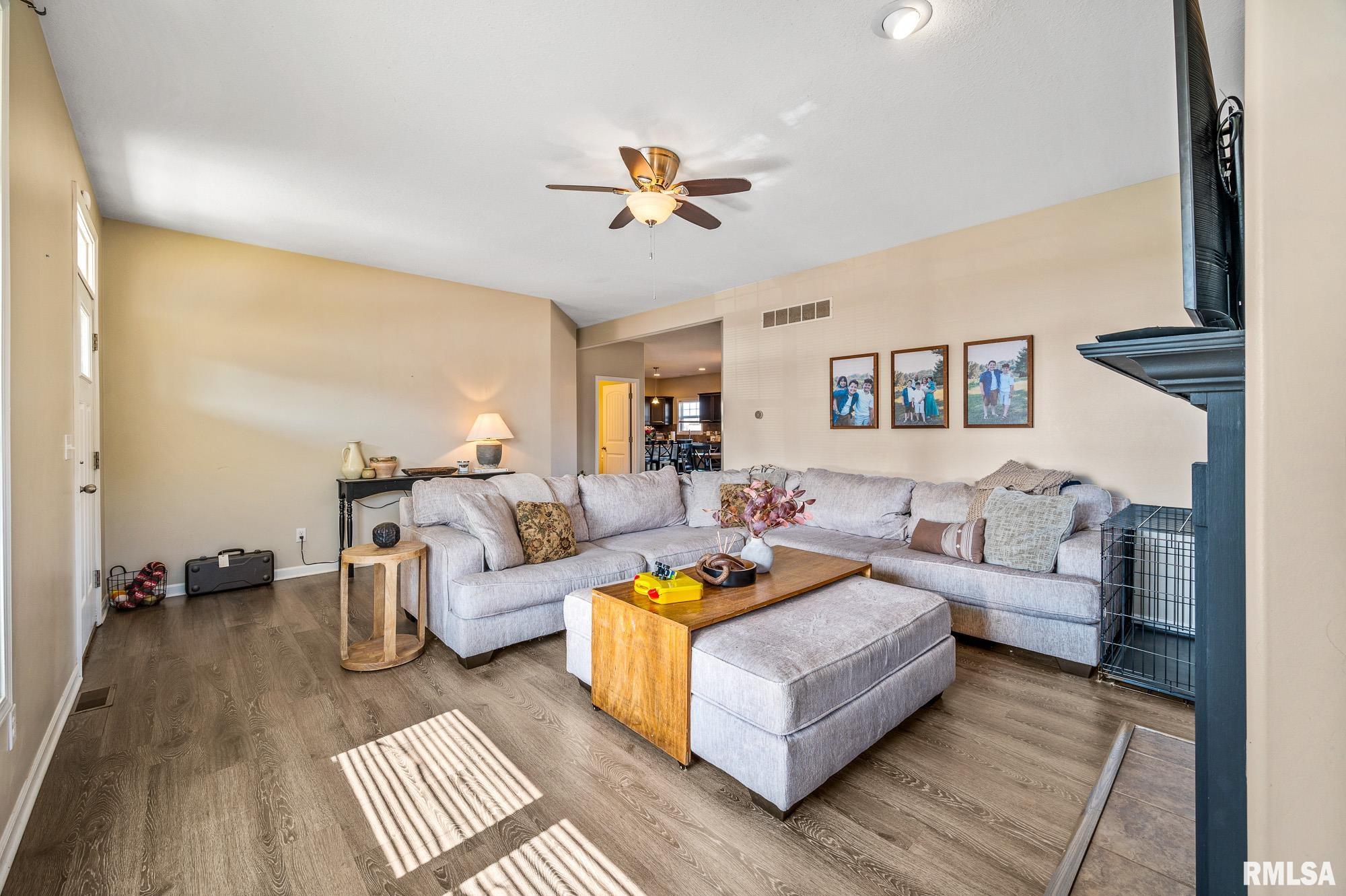 175 Yordy Road Morton, IL 61550 - Photo 8 of 48 Gallery Image 8