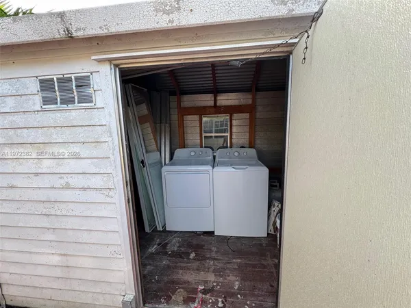 $2,700 | 842 Southwest 89th Avenue, Unit A, Miami, FL 33174