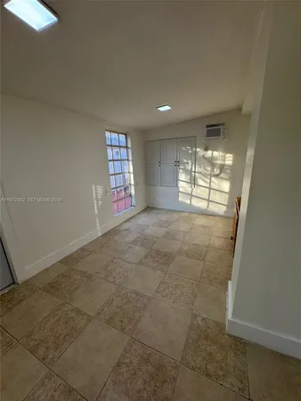 $2,700 | 842 Southwest 89th Avenue, Unit A, Miami, FL 33174