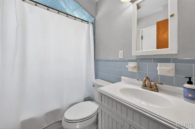 $324,900 | 1335 Pinetree Lane, Webster Groves, MO 63119