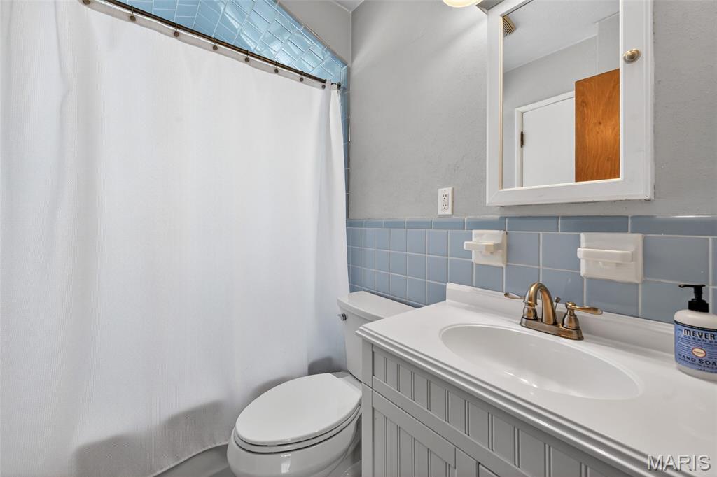 1335 Pinetree Lane Webster Groves, MO 63119 - Photo 18 of 36