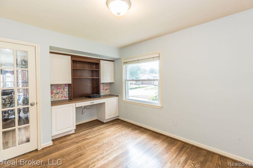 2833 Trafford Road Royal Oak, MI 48073 - Photo 6 of 35 Gallery Image 6