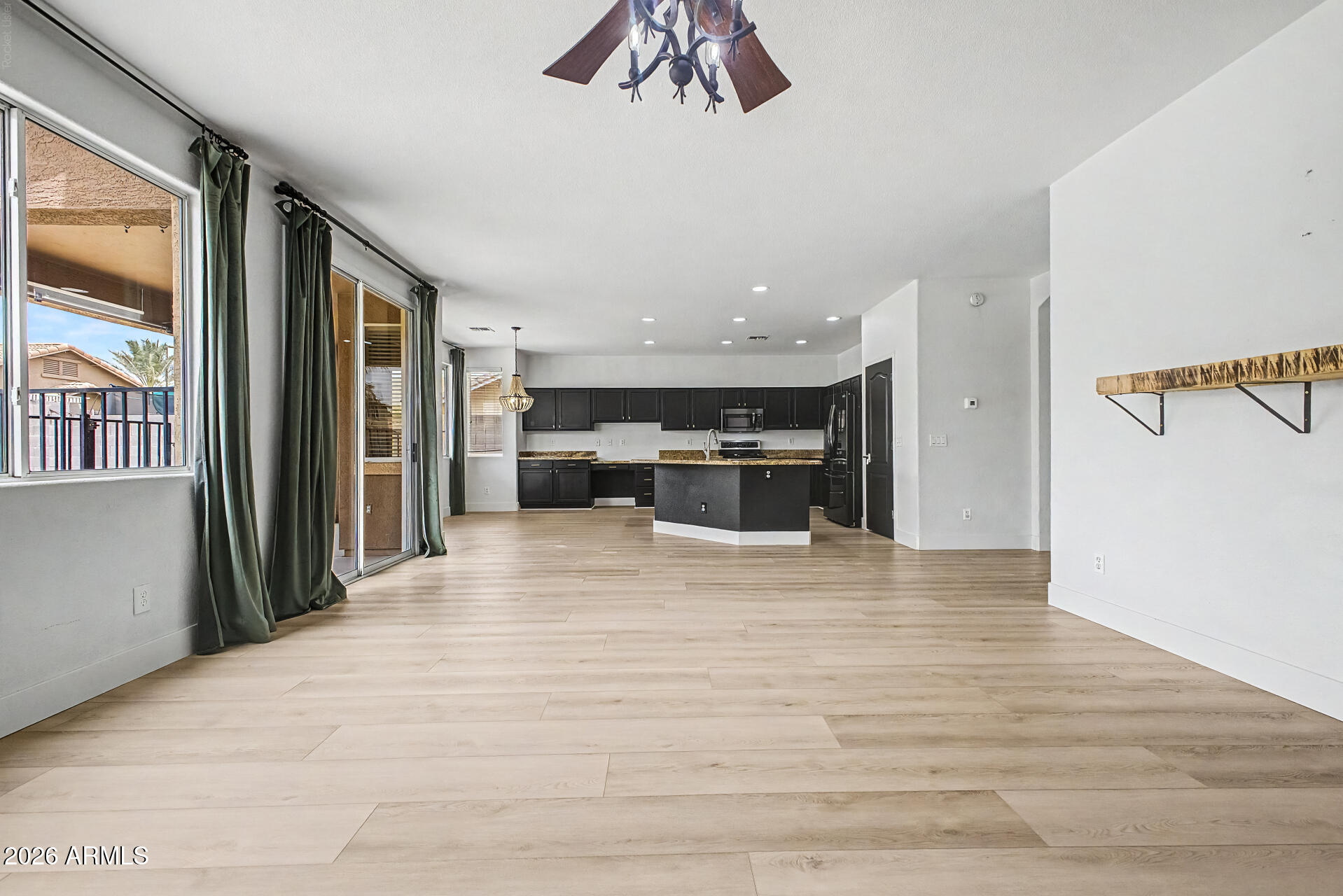 3464 South Ambush Pass Road Gilbert, AZ 85297 - Photo 9 of 46 Family Room