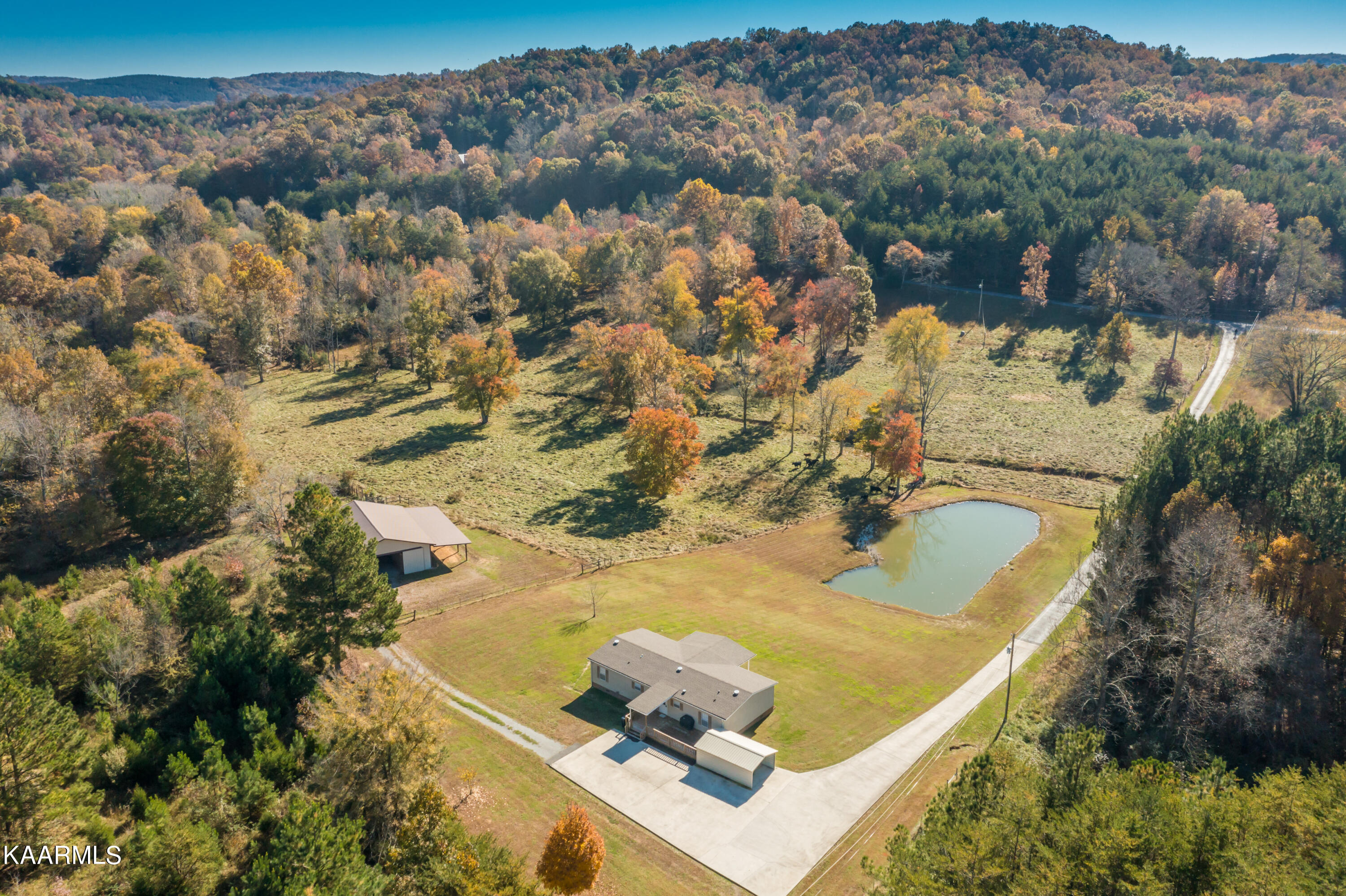 2185 Guinn Narrows Road Decatur, TN 37322 - Photo 8 of 38 2185 Guinn Narrows Rd-16