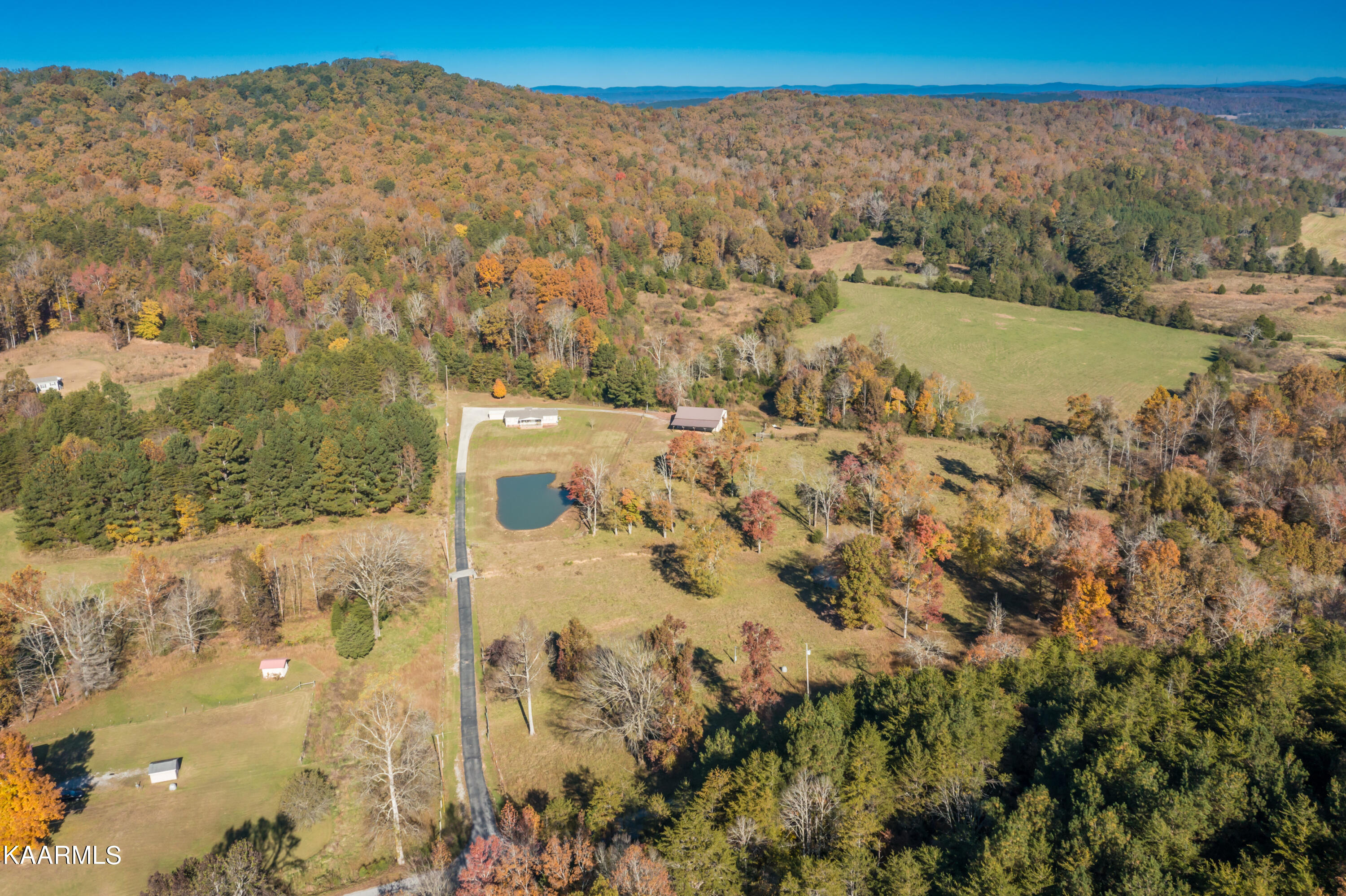 2185 Guinn Narrows Road Decatur, TN 37322 - Photo 10 of 38 2185 Guinn Narrows Rd-4