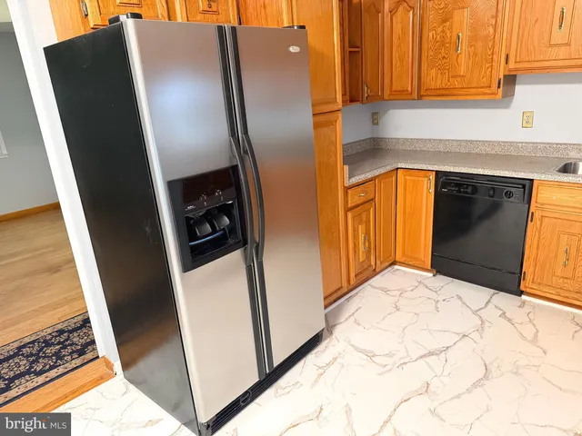 $2,600 | 5052 Lakeland Court, Woodbridge, VA 22193