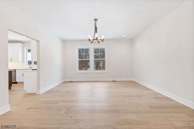 22 Furnace Road Chester, NJ 07930 - Photo 4 of 26