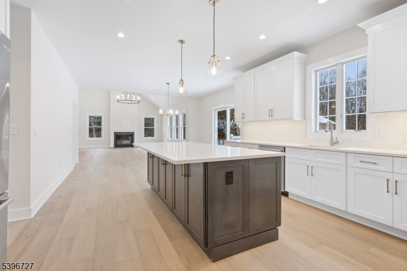 22 Furnace Road Chester, NJ 07930 - Photo 5 of 26