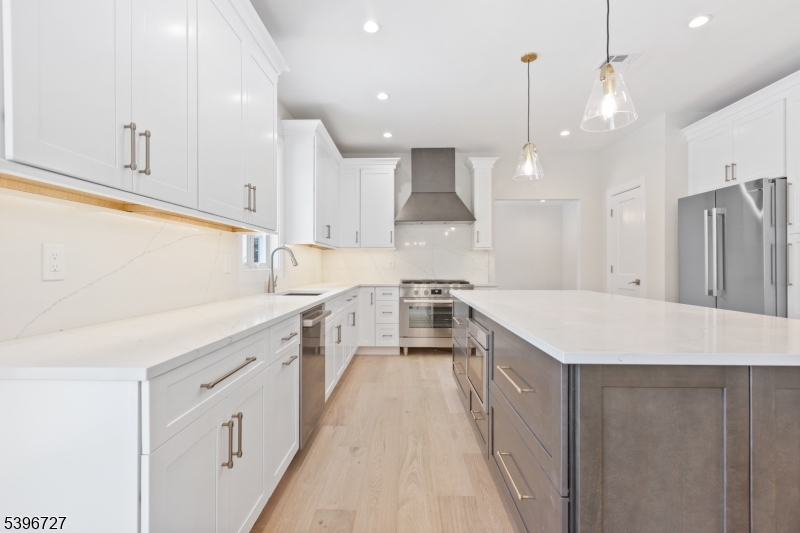 22 Furnace Road Chester, NJ 07930 - Photo 7 of 26