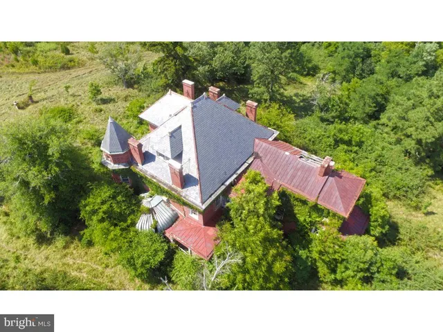 $2,000,000 | 872 Manor House Drive, Farmville, VA 23901