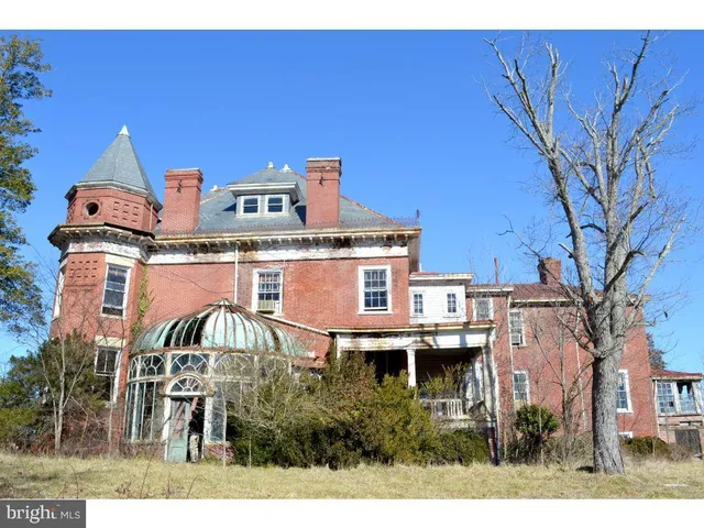 $2,000,000 | 872 Manor House Drive, Farmville, VA 23901