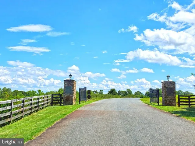 $2,000,000 | 872 Manor House Drive, Farmville, VA 23901