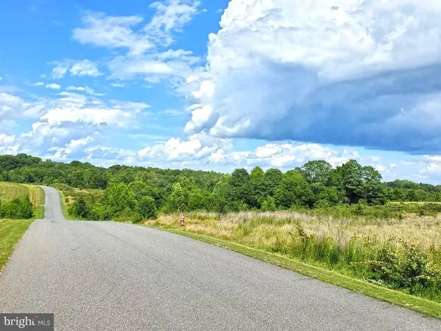 $2,000,000 | 872 Manor House Drive, Farmville, VA 23901