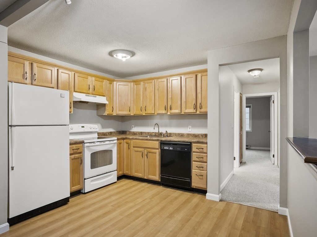 392 Great Road, Unit A301 Acton, MA 01720 - Photo 21 of 30 Gallery Image 21