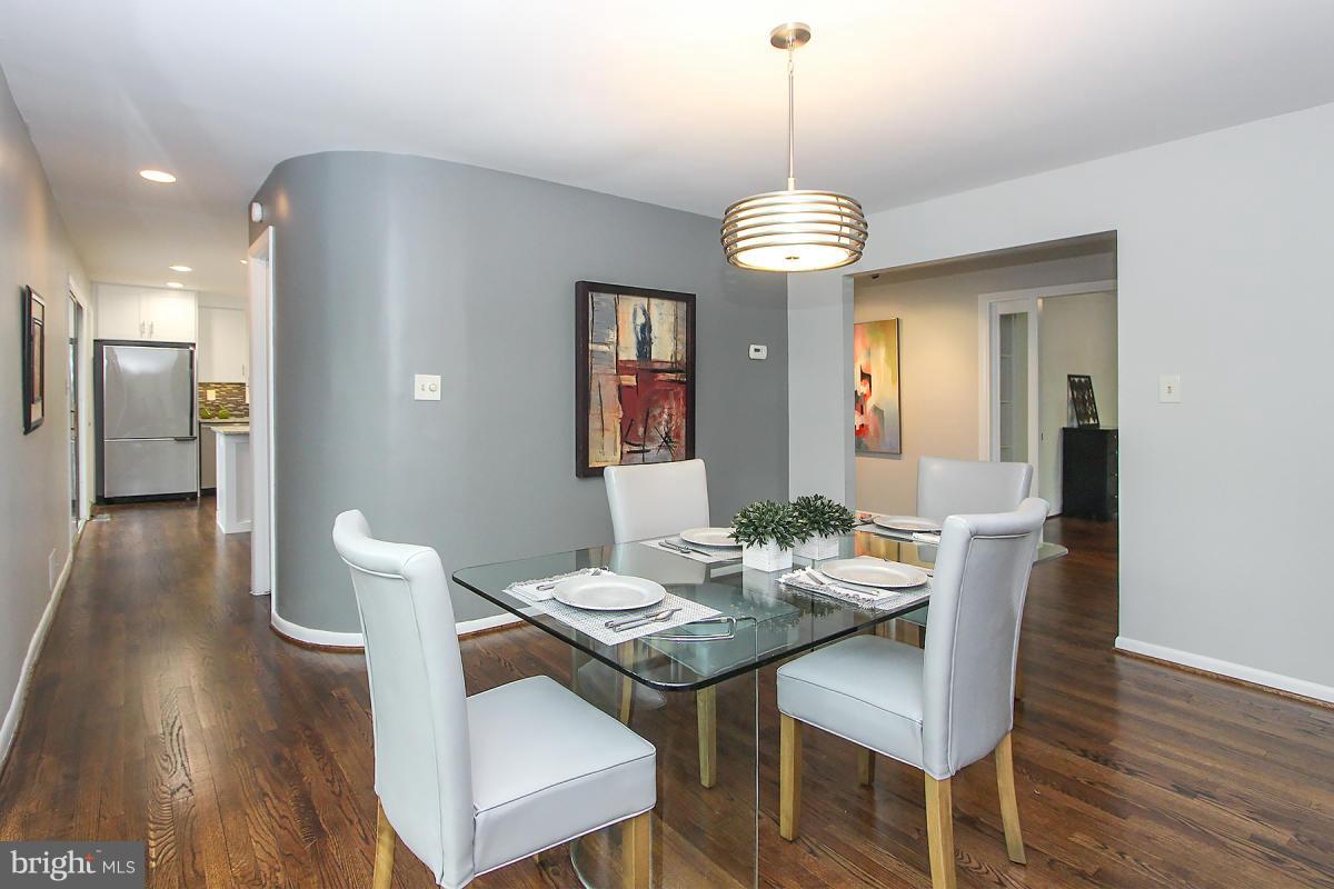 1701 Putter Lane Reston, VA 20190 - Photo 11 of 30 Dining Room