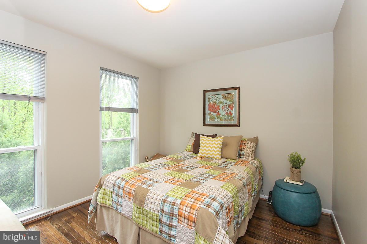 1701 Putter Lane Reston, VA 20190 - Photo 19 of 30 Bedroom