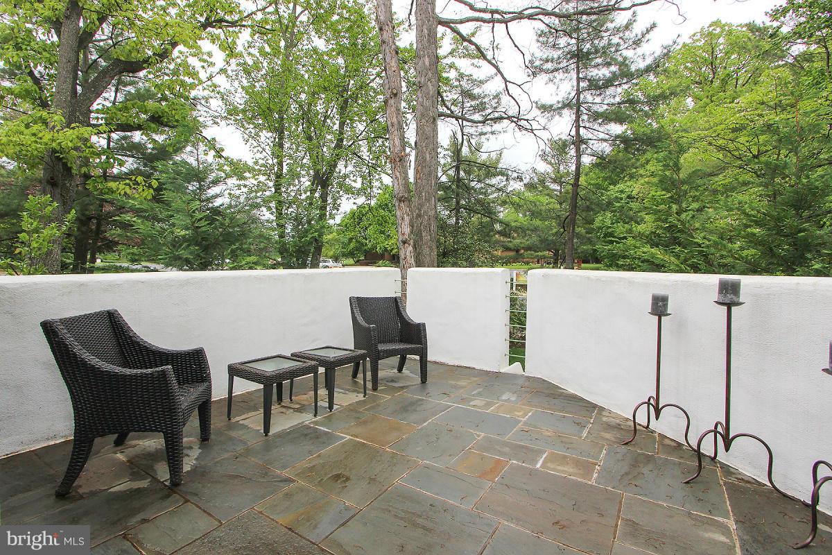 1701 Putter Lane Reston, VA 20190 - Photo 5 of 30 Exterior (General)