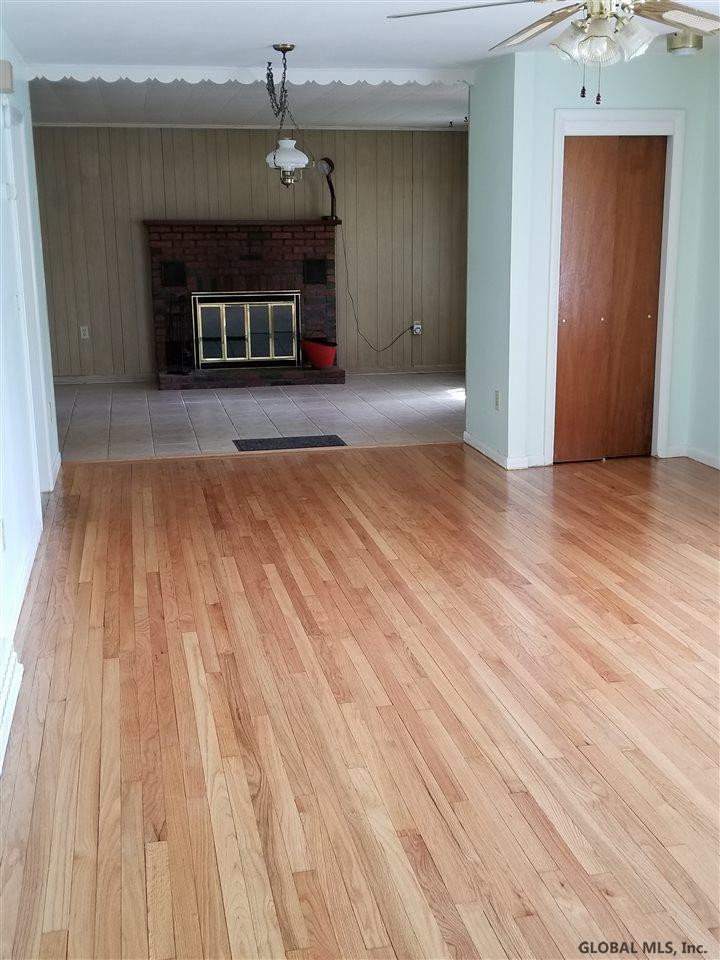 218 Old Post Road Malta, NY 12020 - Photo 2 of 11 Photo 2