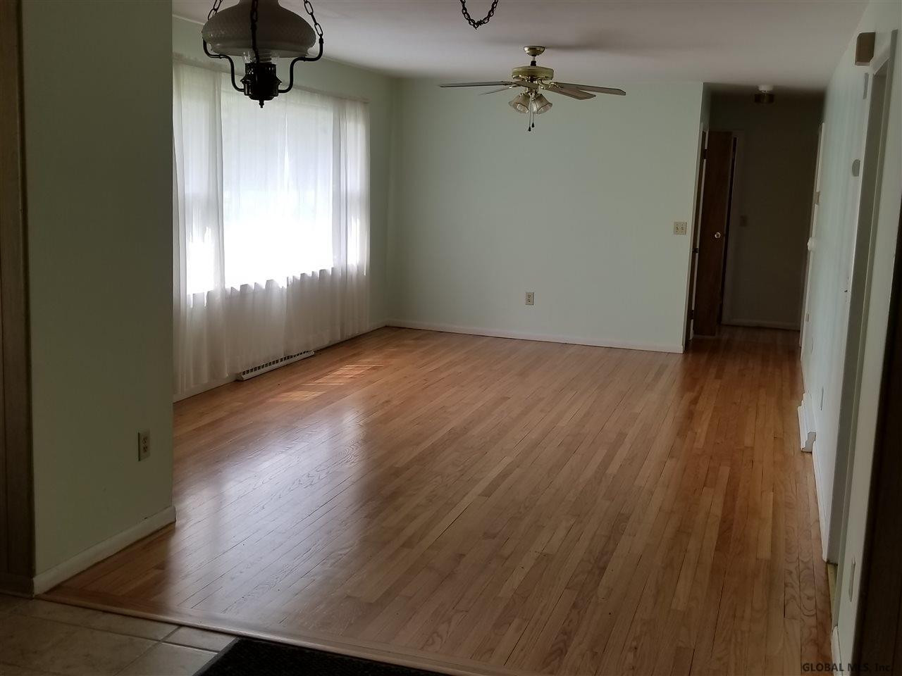 218 Old Post Road Malta, NY 12020 - Photo 3 of 11 Photo 3