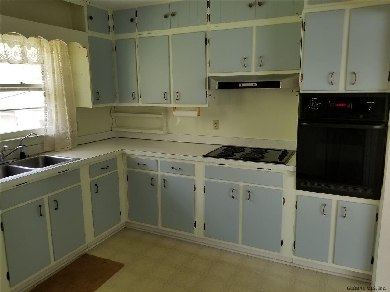 218 Old Post Road Malta, NY 12020 - Photo 5 of 11 Photo 5