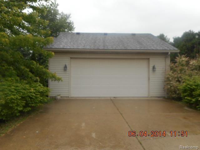 8330 North Custer Road Monroe, MI 48162 - Photo 2 of 15 2.JPG