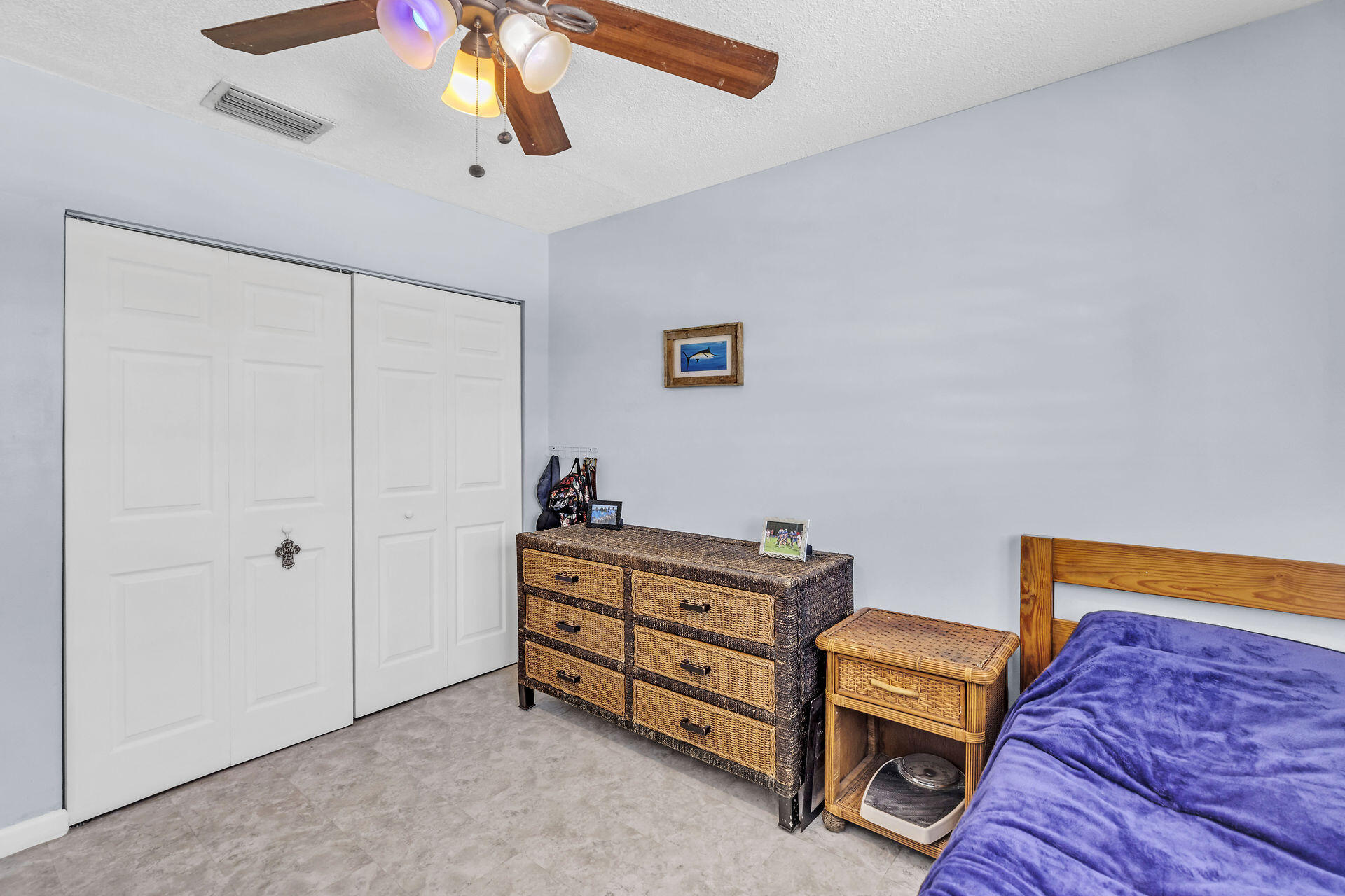 106 Channel Drive, Unit B Marathon, FL 33050 - Photo 23 of 33 a room with furniture and a window
